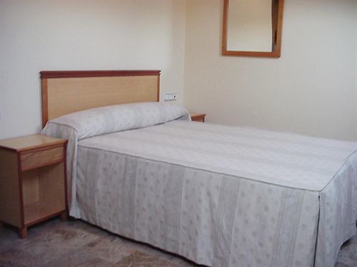 Hotel Al-Yussana Lucena Extérieur photo