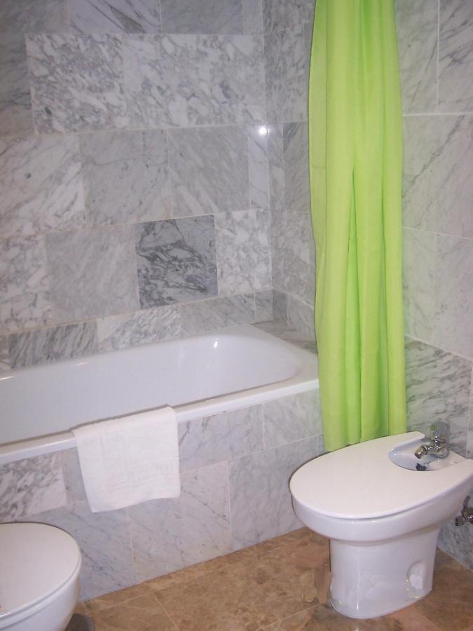 Hotel Al-Yussana Lucena Chambre photo